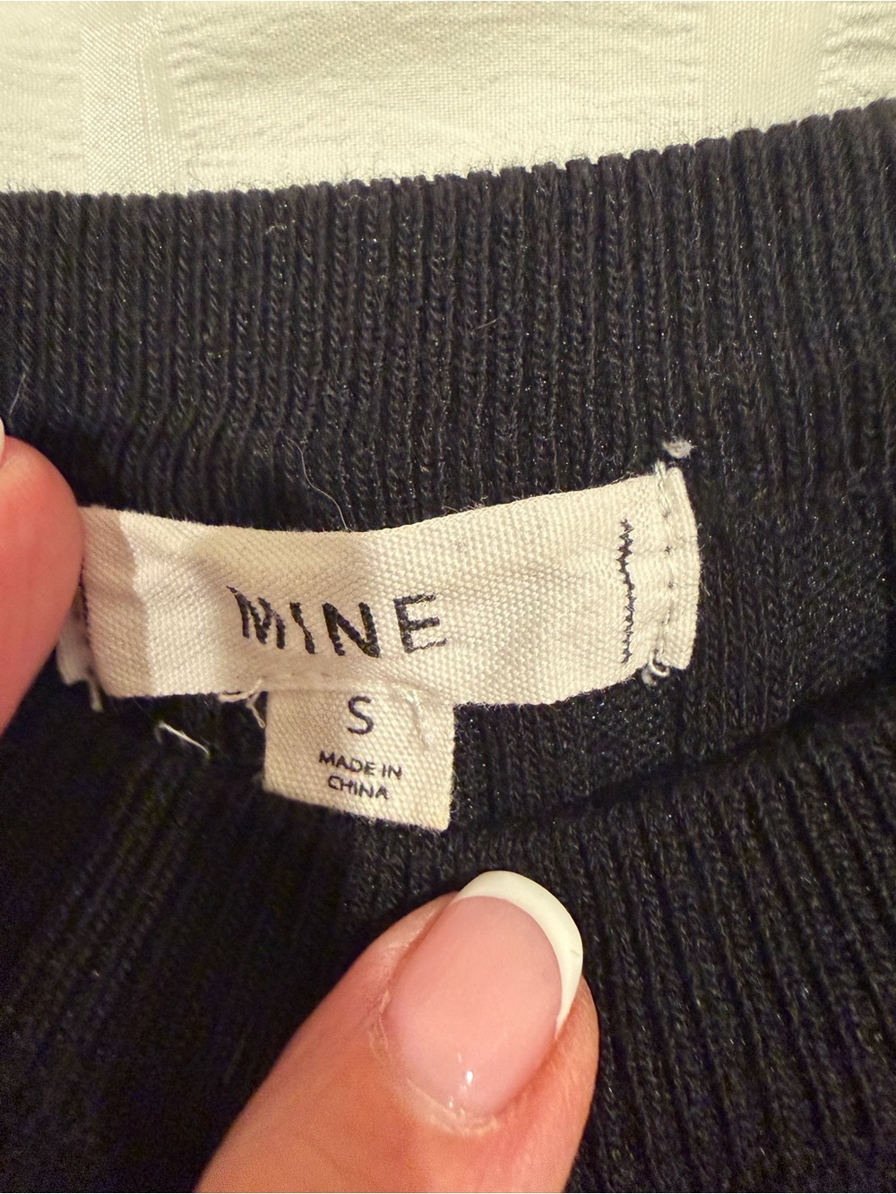 mine Black Ribbed Ruffle-Sleeve Tank Top - Picture 2 of 2